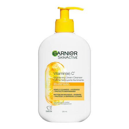 Garnier SkinActive Vitamin C Brightening Cream Cleanser 250ml